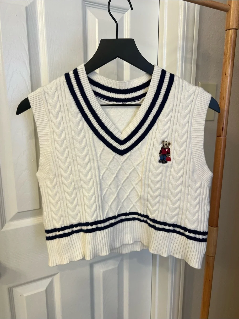 White Cable-Knit V-Neck Sweater Vest with Navy Trim